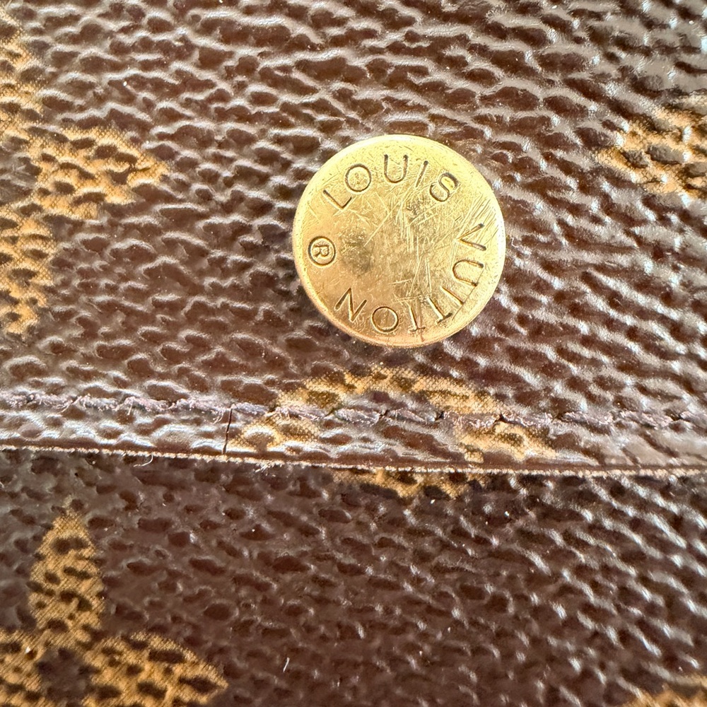 Vintage Louis Vuitton Monogram Long Wallet • Snap Flap • Zipper Coin Pocket - Picture 5 of 8